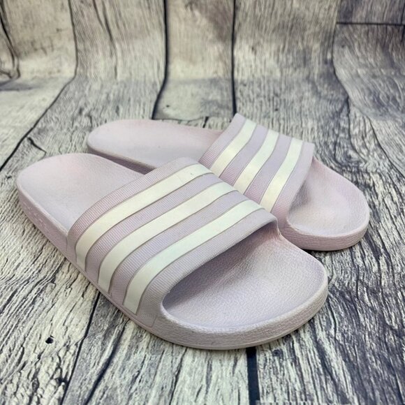 Adidas Adilette Aqua Slides‎ Lavender Purple Women's Size 6 Slip On Sandals - Picture 1 of 9